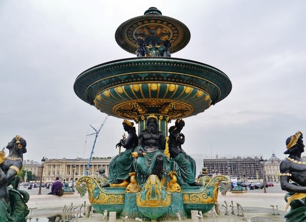 fontaine place de la Concorde à Paris